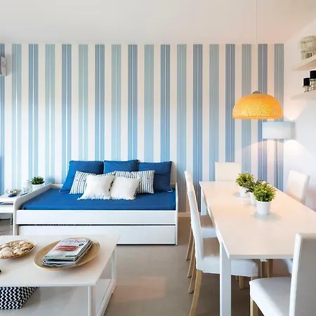 Sunset House אלבור